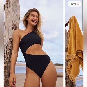 Beach Riot Celine One Piece